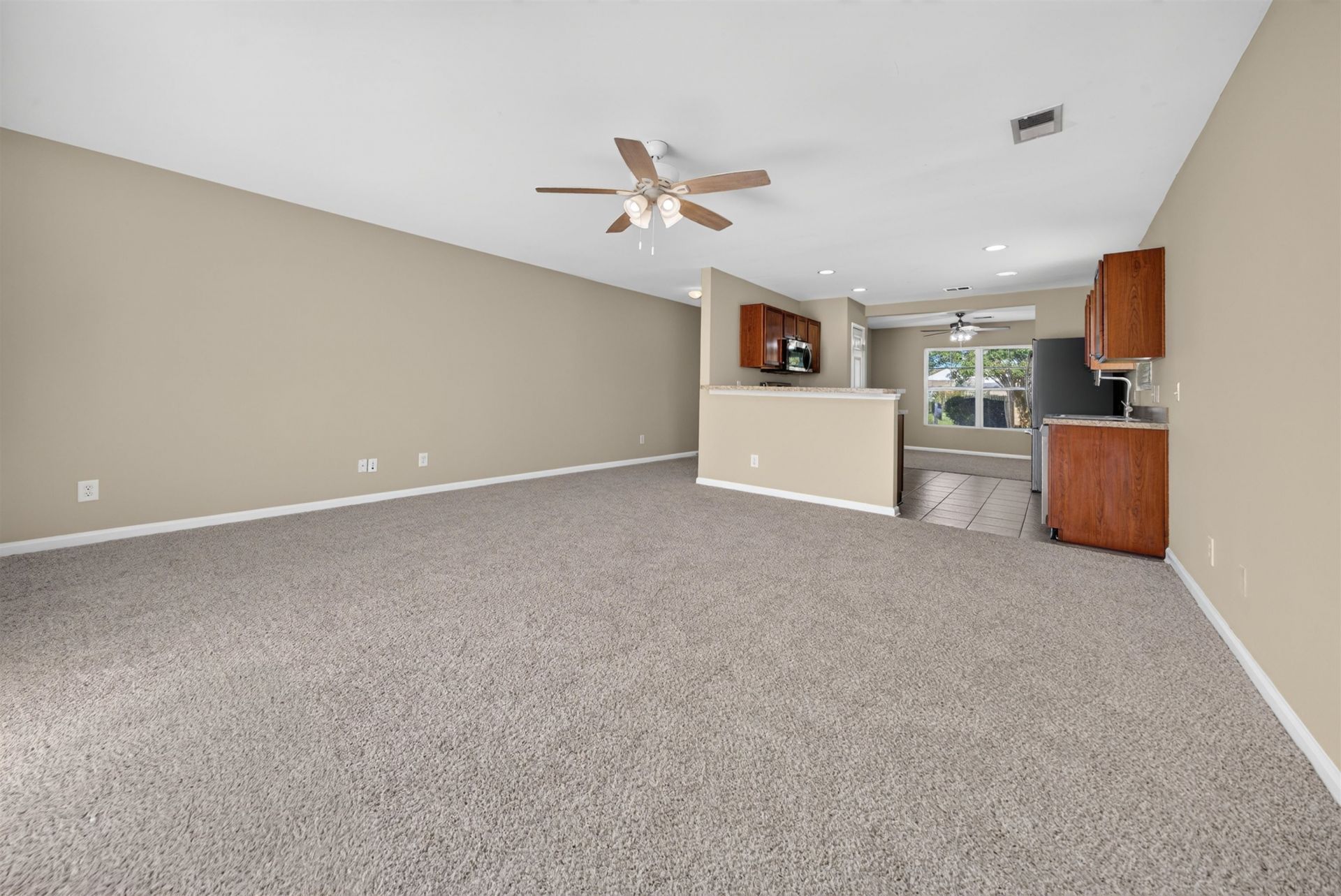 460 Palm Frond Dr.  Photo 15