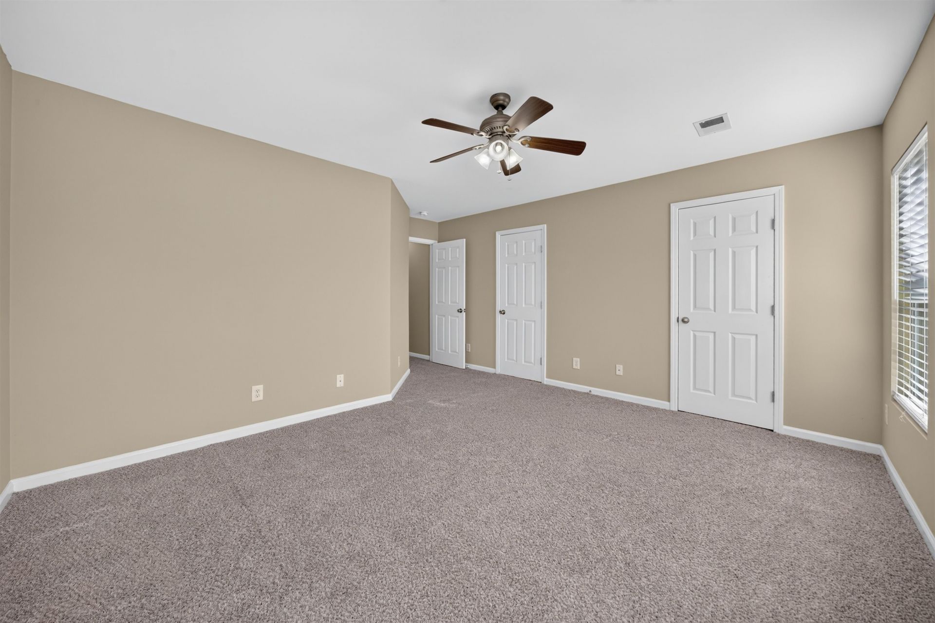 460 Palm Frond Dr.  Photo 5