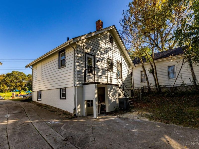 3933 Paxton Avenue, Cincinnati, OH 45209 Photo 32