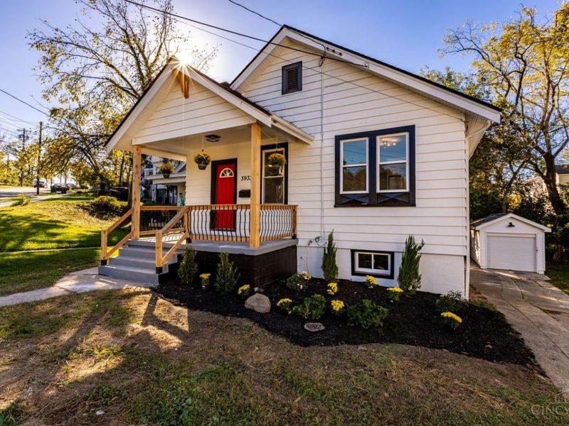 3933 Paxton Avenue, Cincinnati, OH 45209 Photo 4