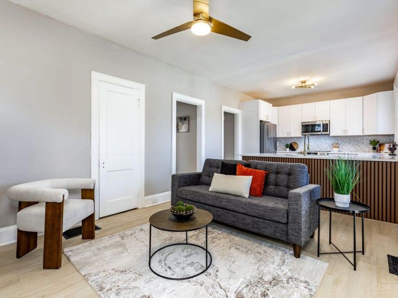 3933 Paxton Avenue, Cincinnati, OH 45209 Photo 8