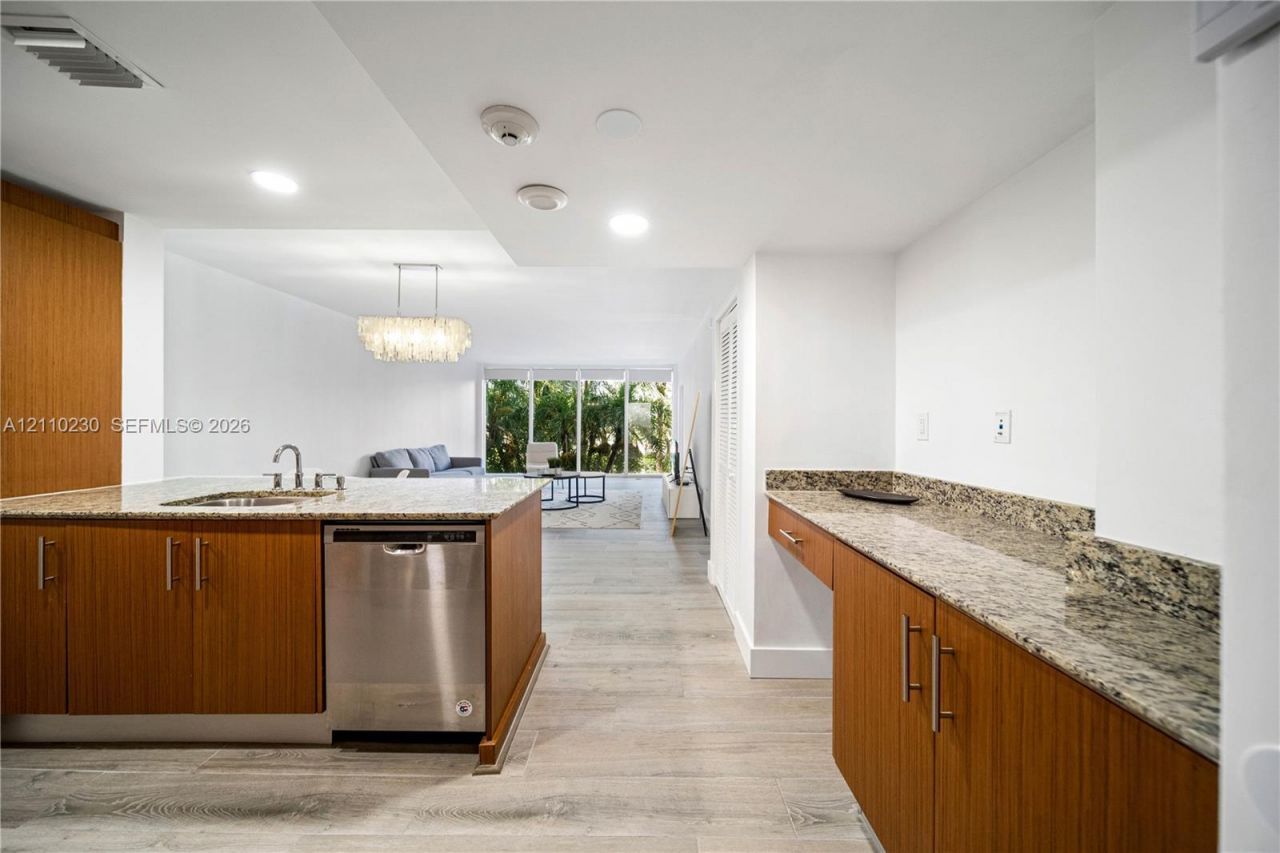 10275 Collins Ave , Unit 224, Bal Harbour, FL 33154 Photo