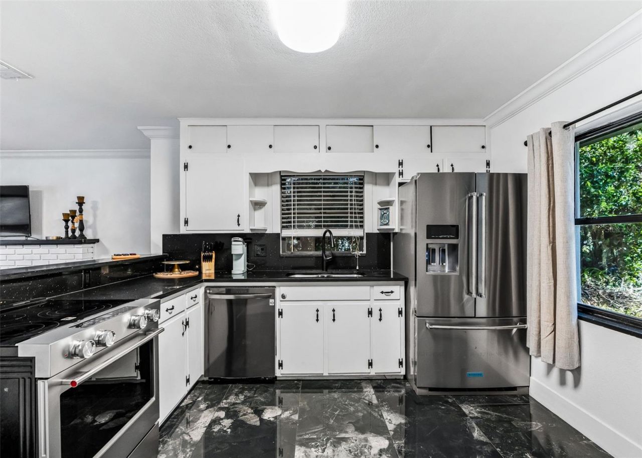14573 SE 139th Place, Ocklawaha, FL 32179 Photo