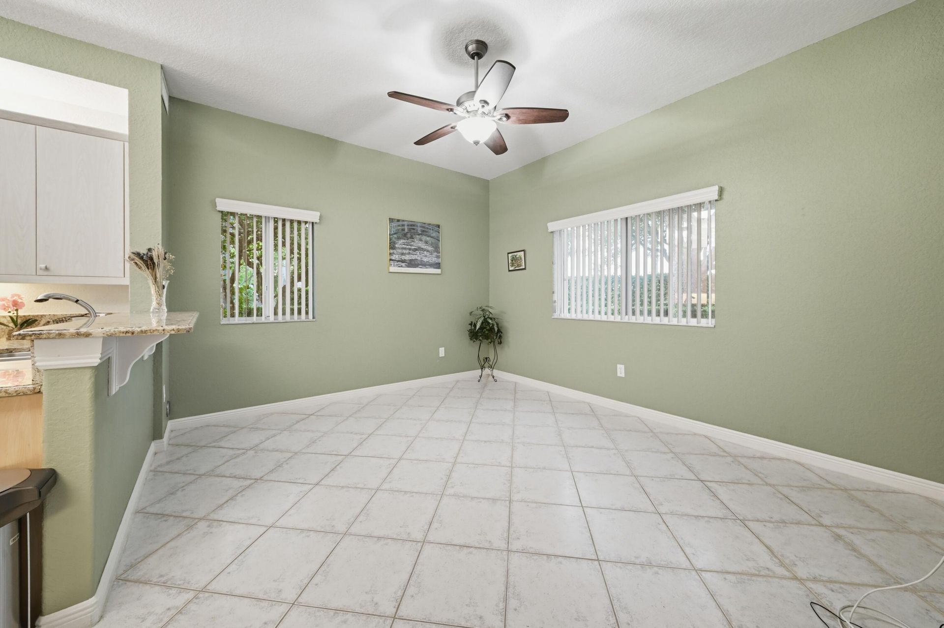 7986 Exeter Boulevard W, Unit 101, Tamarac, FL 33321 Photo