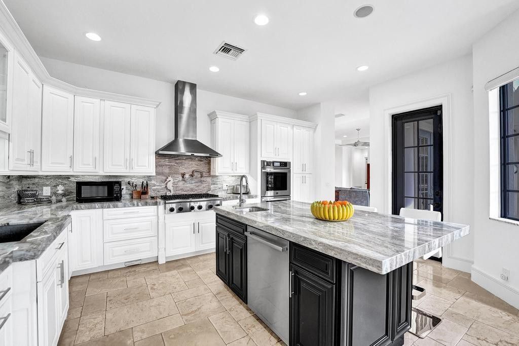 2340 NE 47th Street, Lighthouse Point, FL 33064 Photo