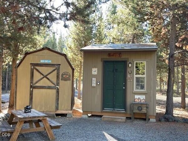 17062 Jacinto Road, Bend, OR 97707