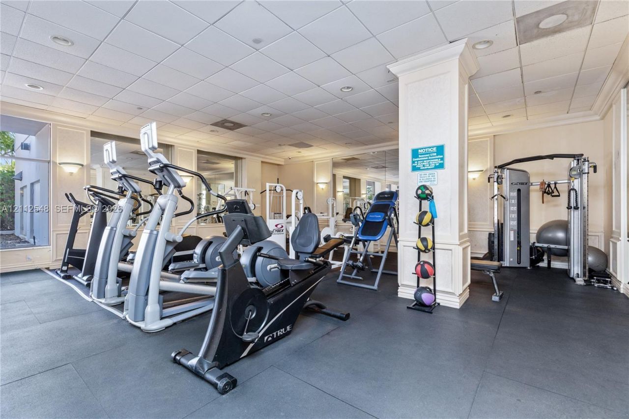 5700 Collins Ave , Unit 10D, Miami Beach, FL 33140 Photo