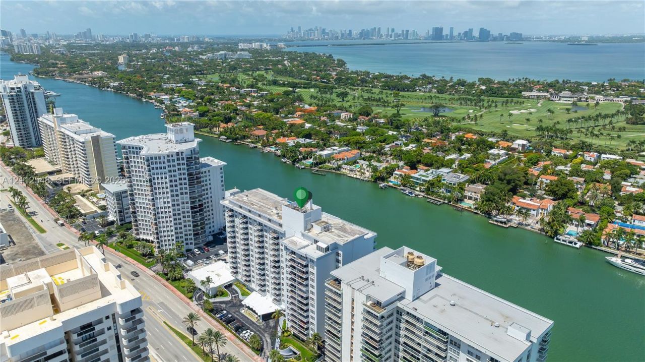 5700 Collins Ave , Unit 10D, Miami Beach, FL 33140 Photo