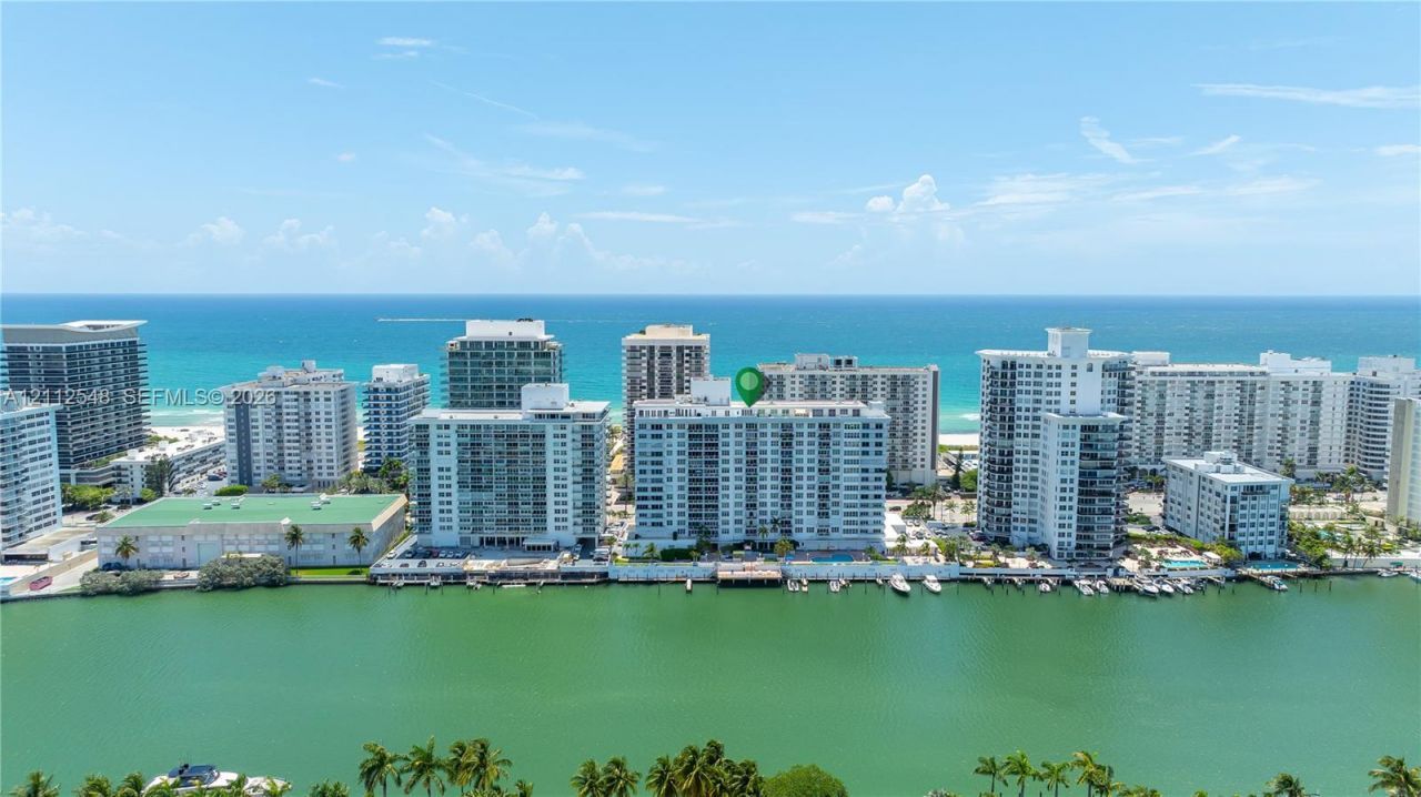 5700 Collins Ave , Unit 10D, Miami Beach, FL 33140 Photo