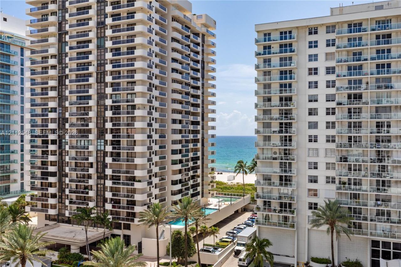 5700 Collins Ave , Unit 10D, Miami Beach, FL 33140 Photo