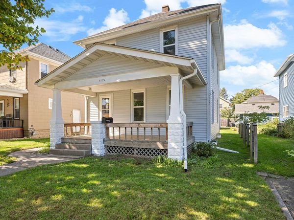 1171 26TH Street , Moline, IL 61265