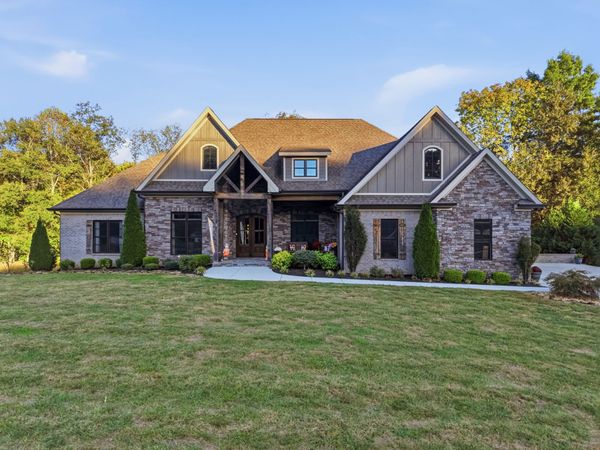 71 Woodland Creek Dr , McMinnville, TN 37110