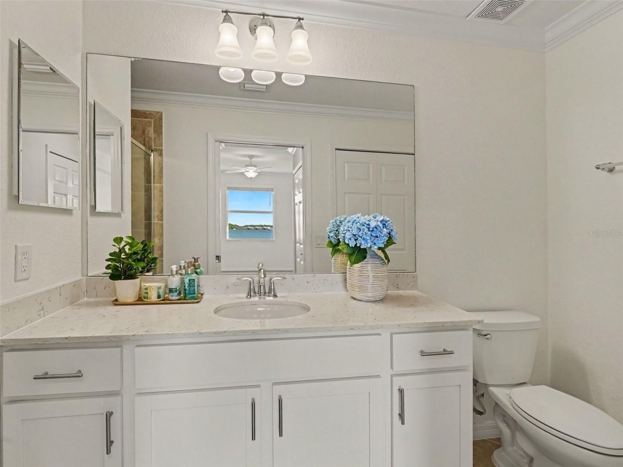 1010 Tidewater Shores Loop , Unit 304, Bradenton, FL 34208 Photo