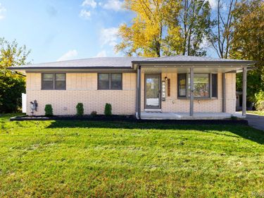 48363 Donahue Drive, Chesterfield Township, Mi 48047