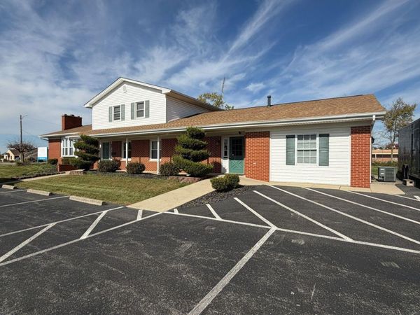1449 S Main Street , Bellefontaine, OH 43311