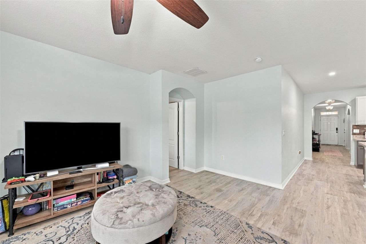5213 11th Street E, Bradenton, FL 34203 Photo