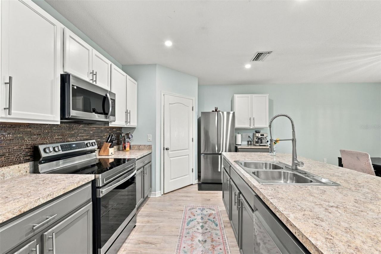 5213 11th Street E, Bradenton, FL 34203 Photo