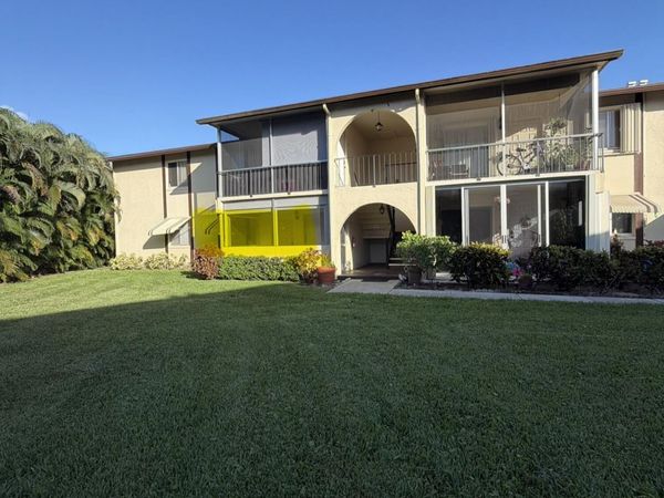 5773 LA PINATA Boulevard, Unit C-1, Greenacres, FL 33463