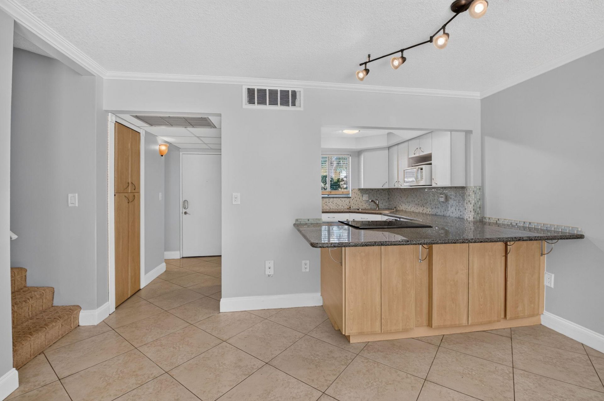 892 SW 9th Street Circle, Unit 7, Boca Raton, FL 33486 Photo