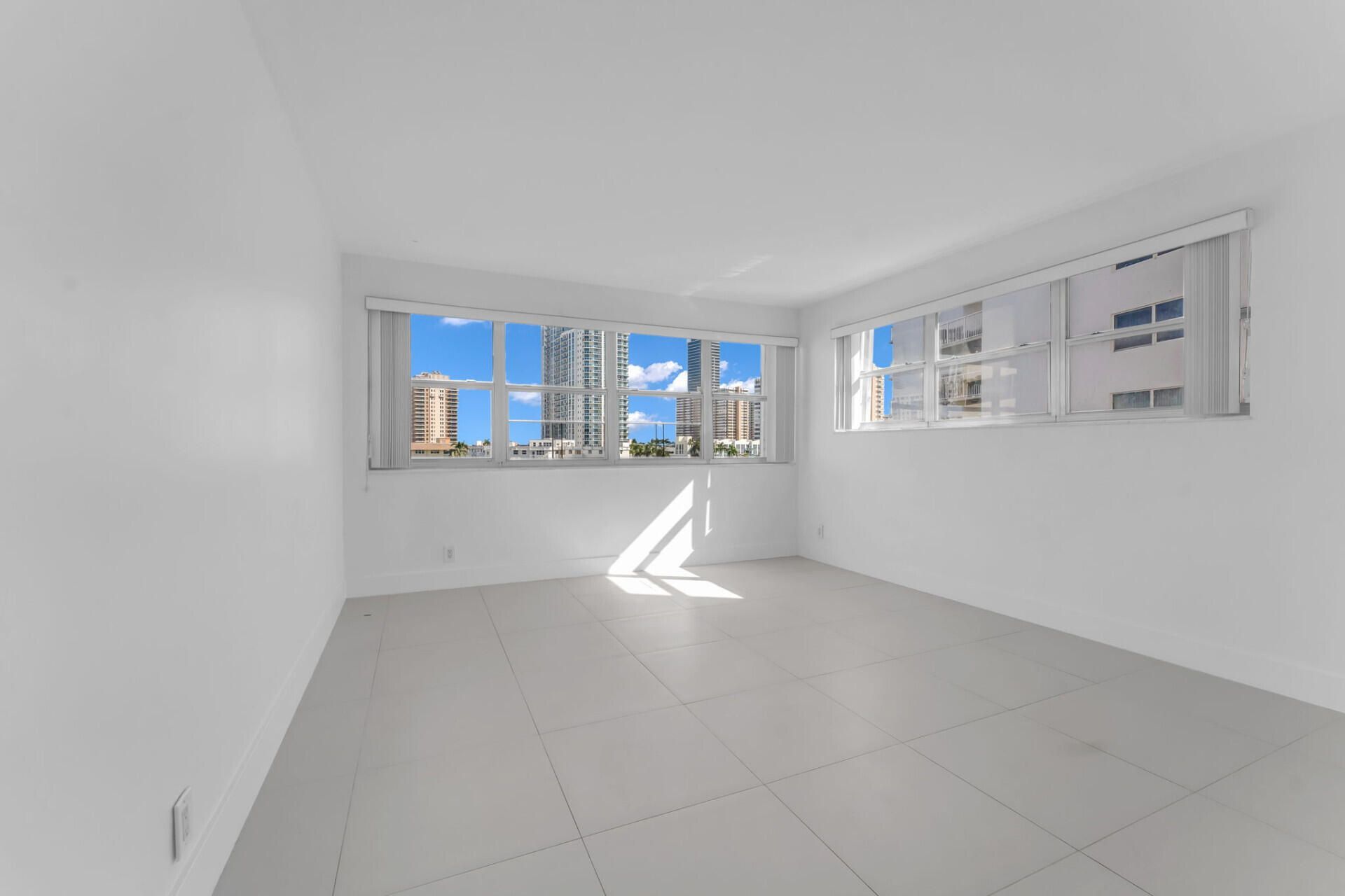 111 Golden Isles Drive, Unit D2, Hallandale Beach, FL 33009 Photo