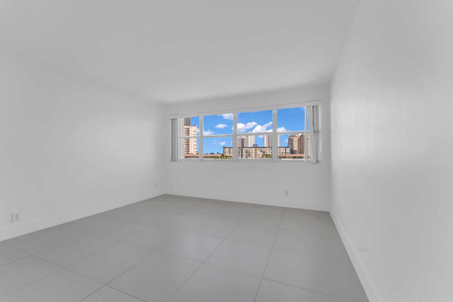 111 Golden Isles Drive, Unit D2, Hallandale Beach, FL 33009 Photo