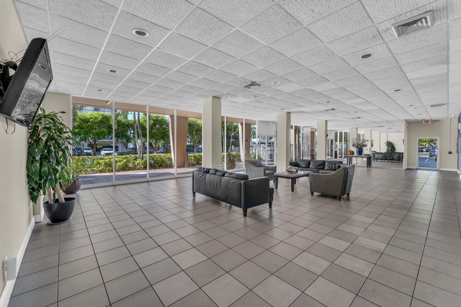 111 Golden Isles Drive, Unit D2, Hallandale Beach, FL 33009 Photo