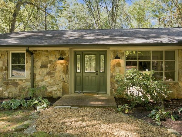 885 Lake Odonnell Rd , Sewanee, TN 37375