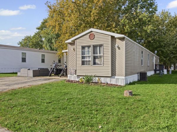 18 CHERRY Lane , Bourbonnais, IL 60914