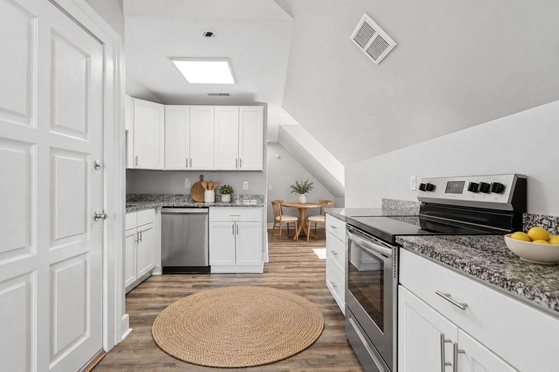 58 Rutledge Avenue Photo 8