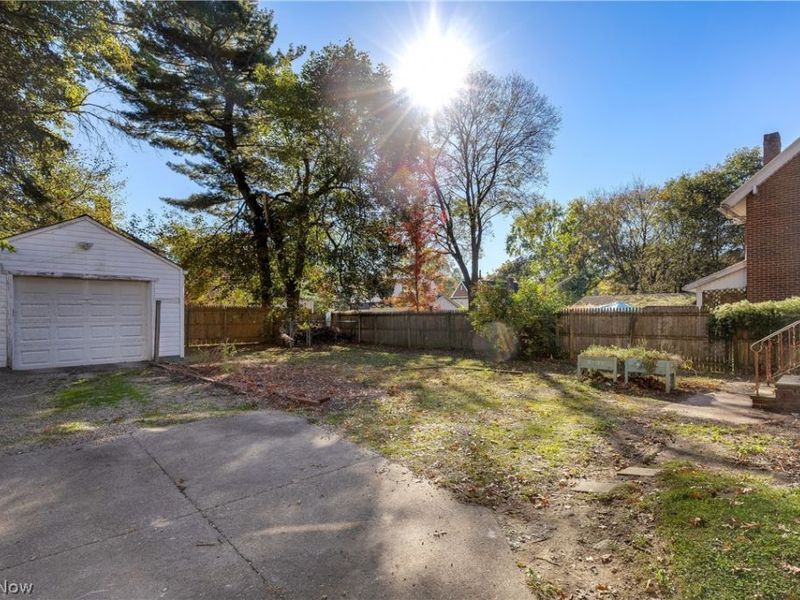 405 Saint Leger Avenue , Akron, OH 44305 Photo 10