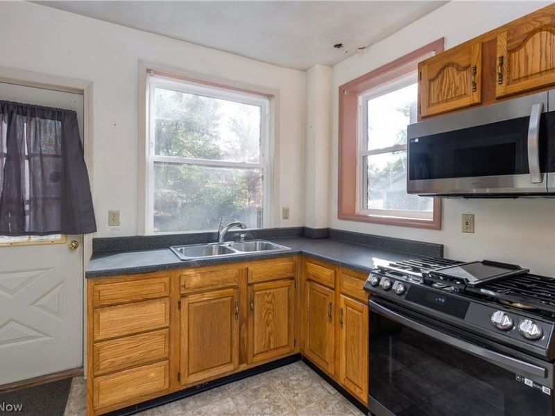405 Saint Leger Avenue , Akron, OH 44305 Photo 14