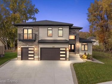 1683 Delta Drive, Troy, Mi 48085