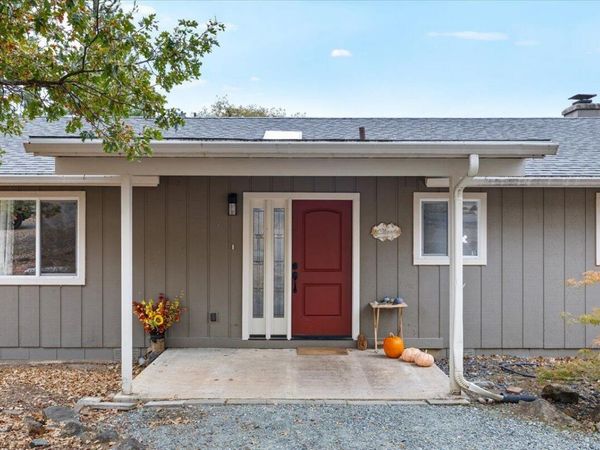 445 Colonial Drive, Unit 445 Coloni, Grants Pass, OR 97526
