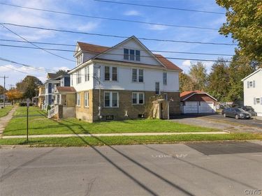 88 Whitesboro Street , Yorkville, NY 13495