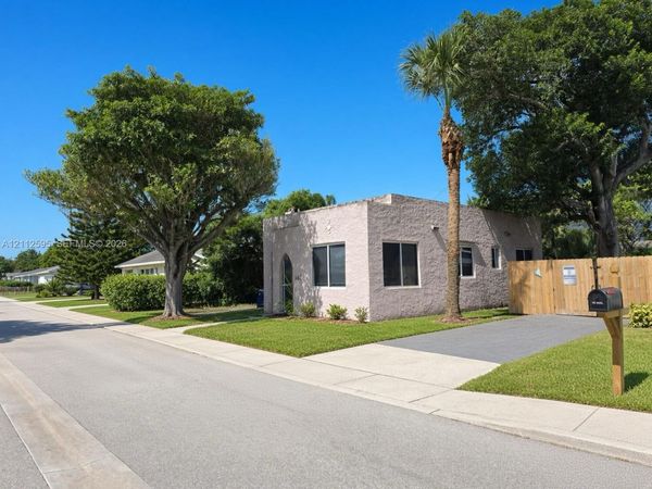 1154 W 25th St , Unit 1154, Riviera Beach, FL 33404