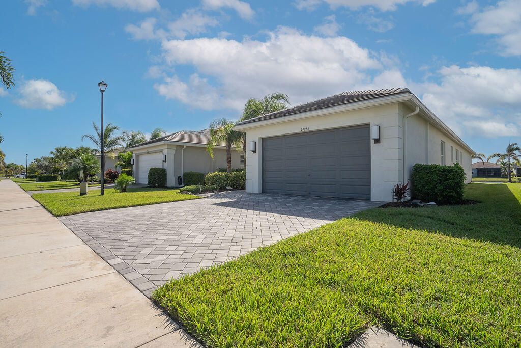 14256 SW Waterfall Lane, Port Saint Lucie, FL 34987 Photo