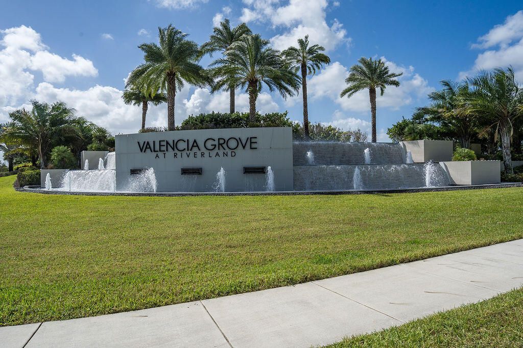 14256 SW Waterfall Lane, Port Saint Lucie, FL 34987 Photo