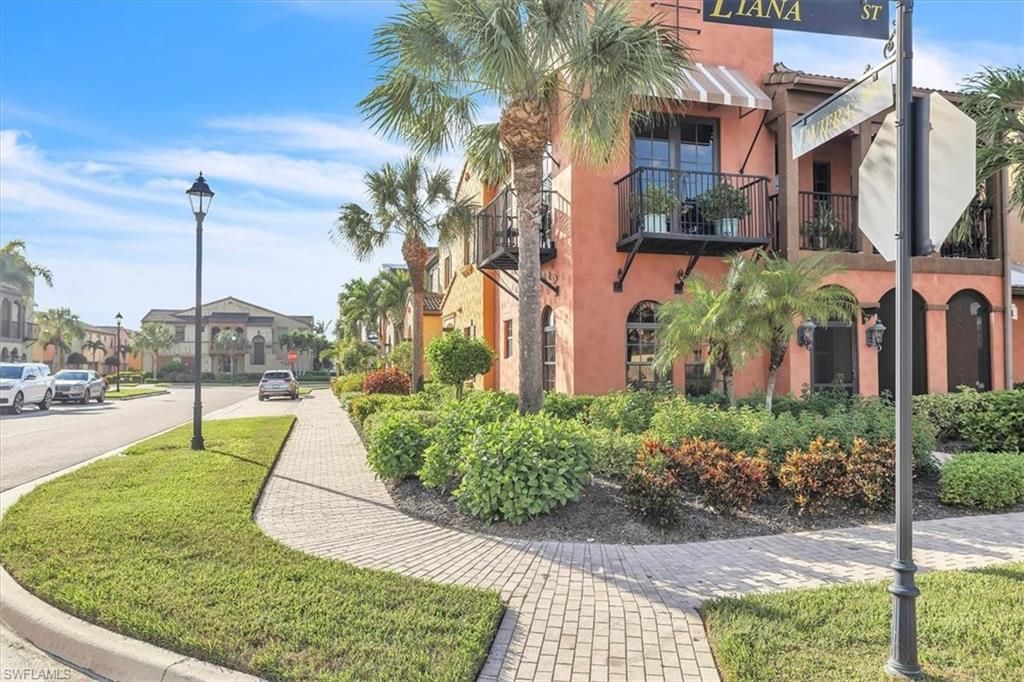 11901 Izarra Way , Unit 8609, Fort Myers, FL 33912 Photo