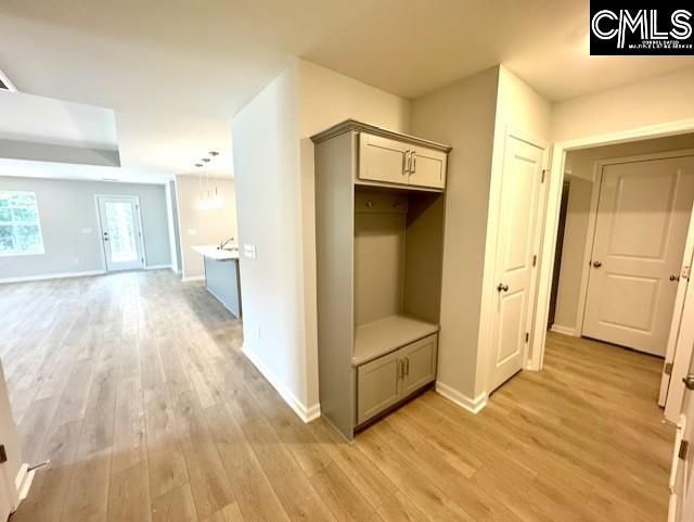 238 Denington Drive  Photo 5