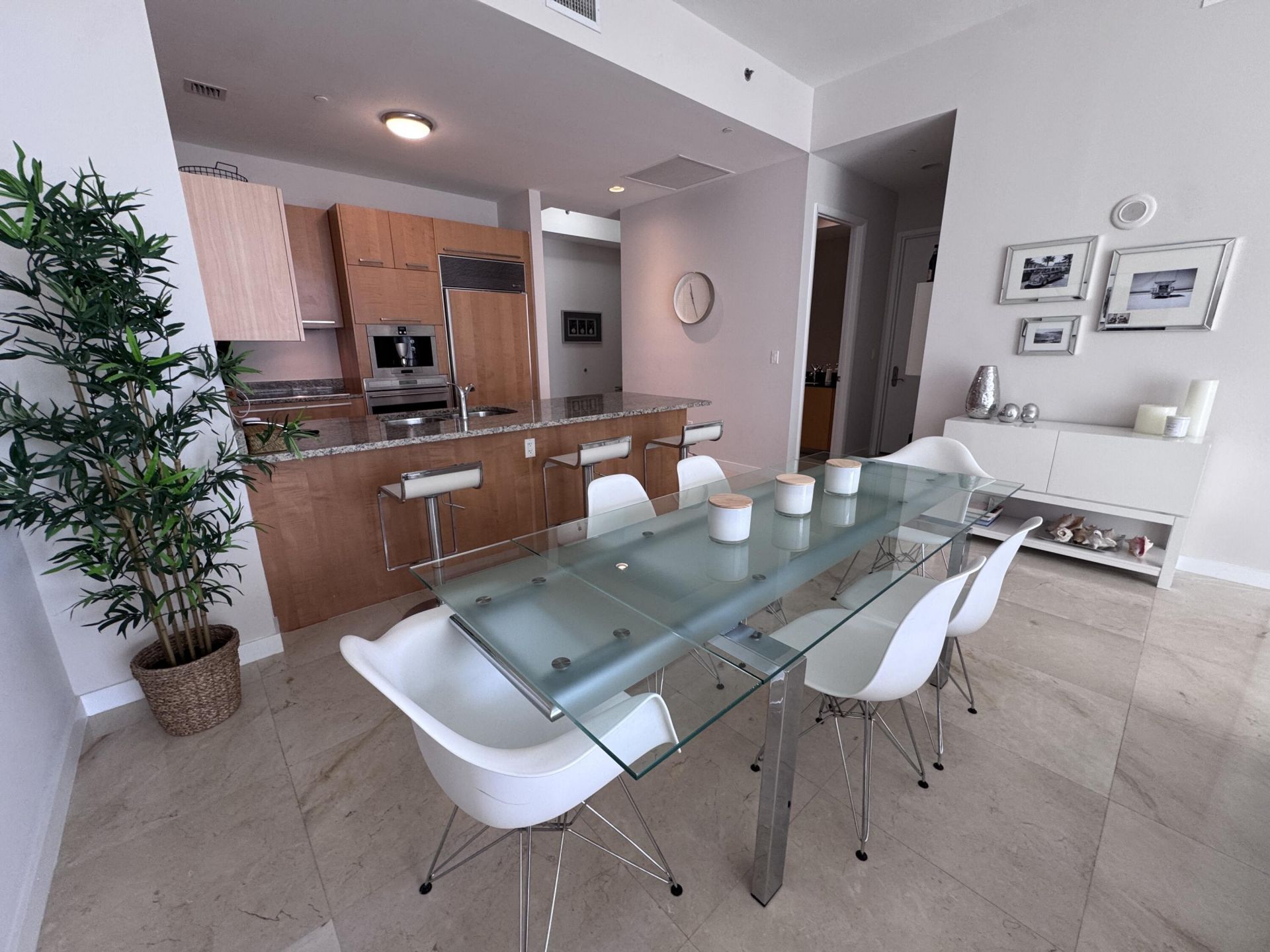16001 Collins Avenue, Unit 4002, Sunny Isles Beach, FL 33160 Photo