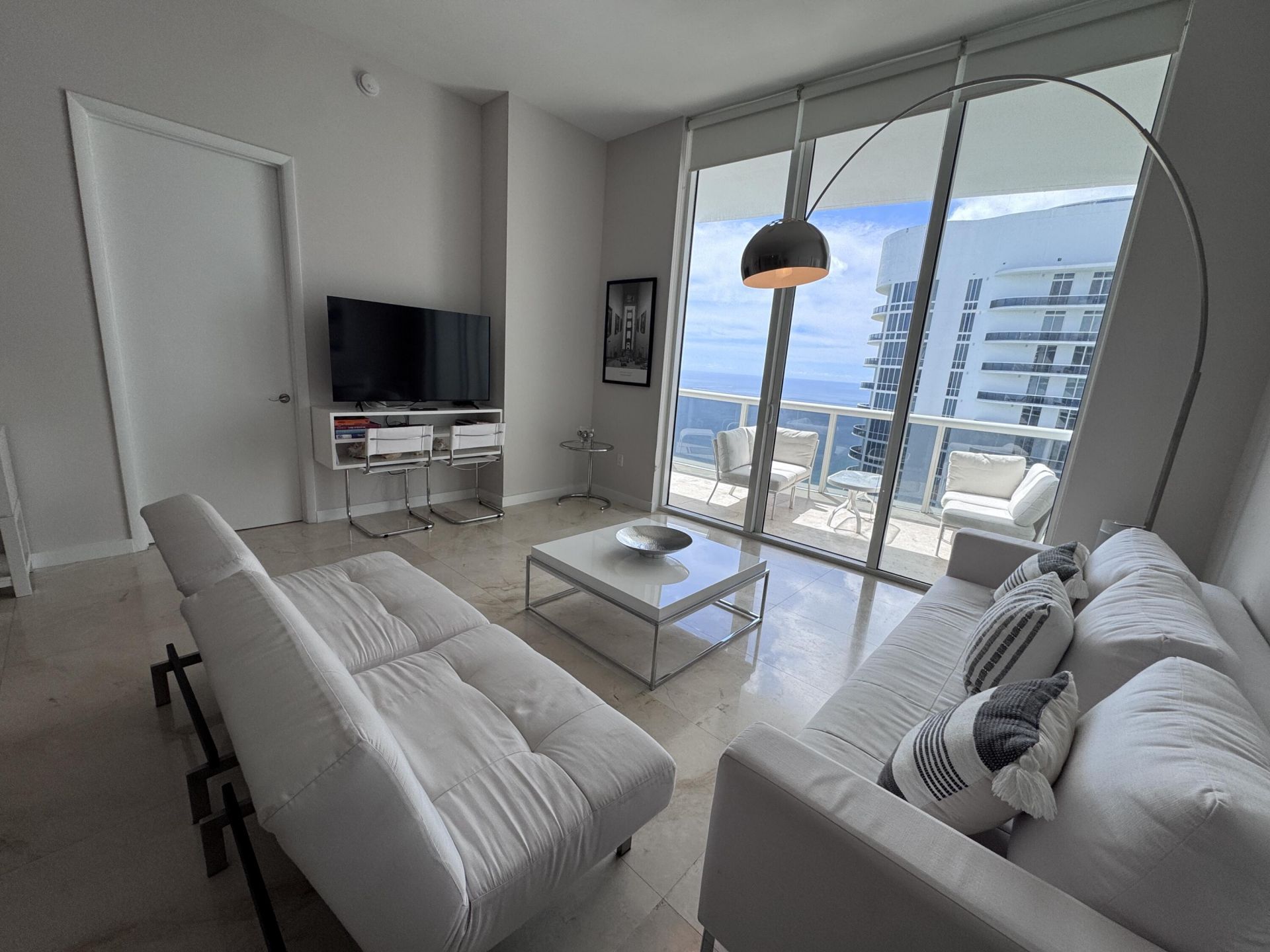 16001 Collins Avenue, Unit 4002, Sunny Isles Beach, FL 33160 Photo