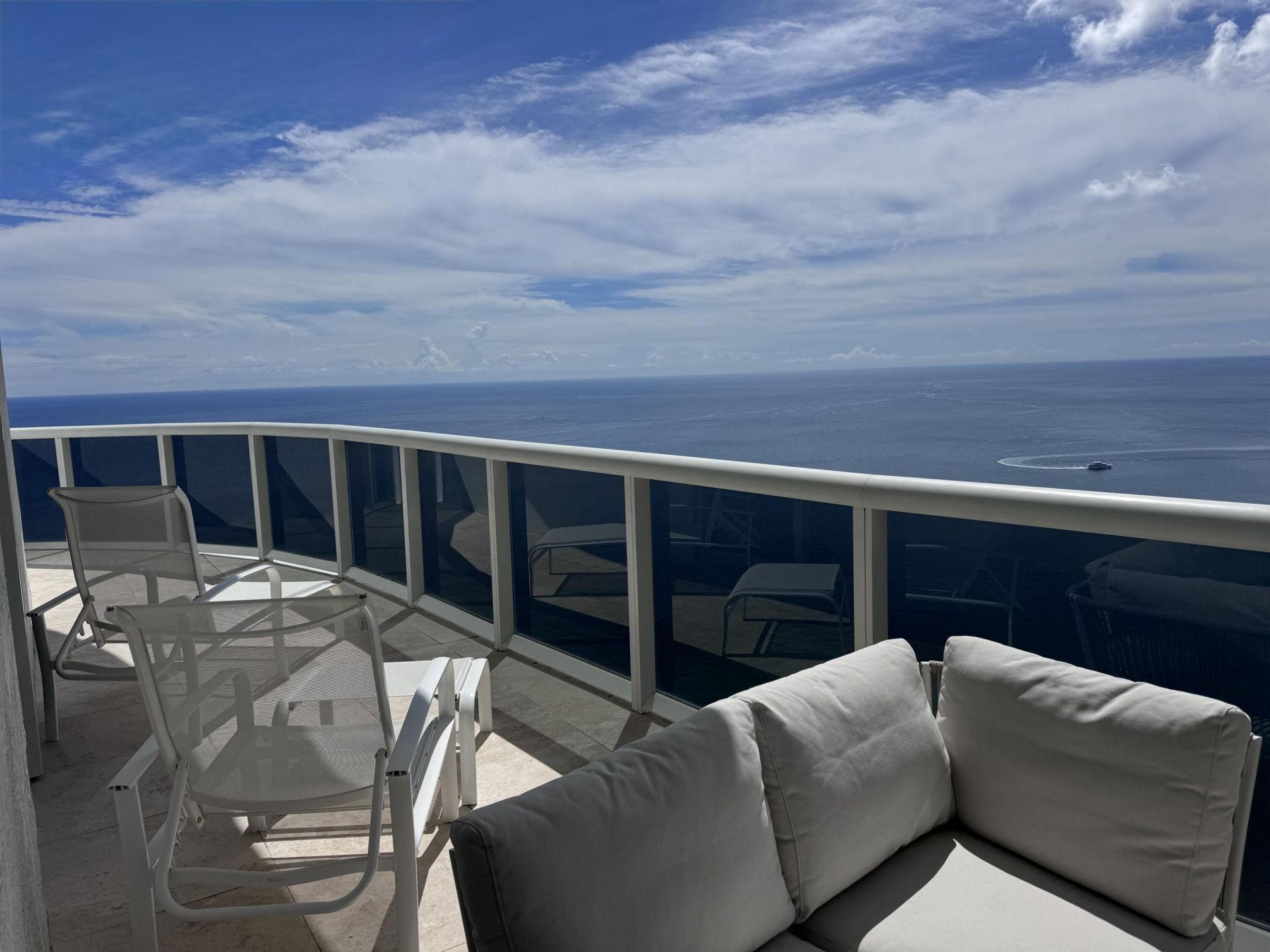 16001 Collins Avenue, Unit 4002, Sunny Isles Beach, FL 33160 Photo