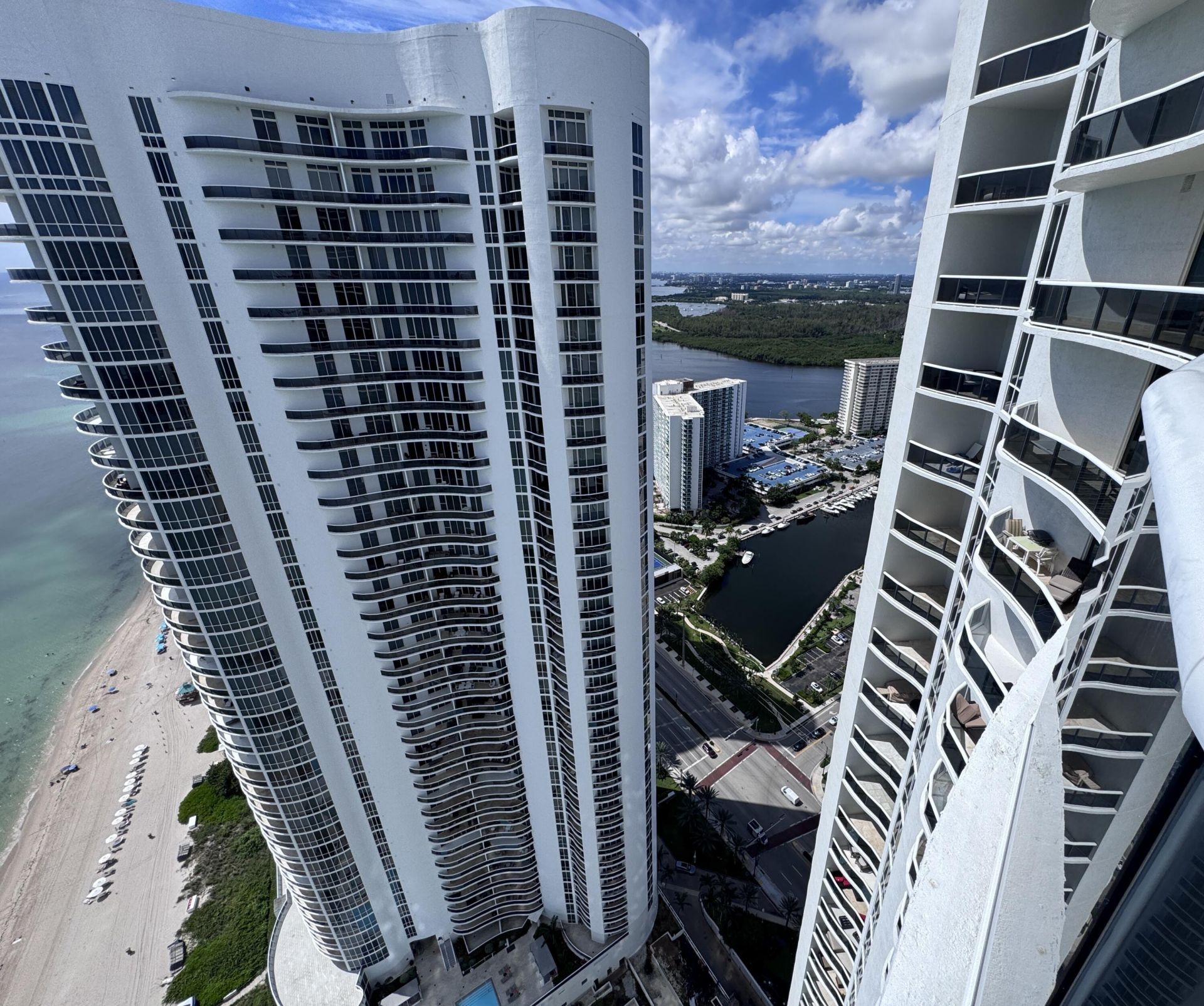 16001 Collins Avenue, Unit 4002, Sunny Isles Beach, FL 33160 Photo
