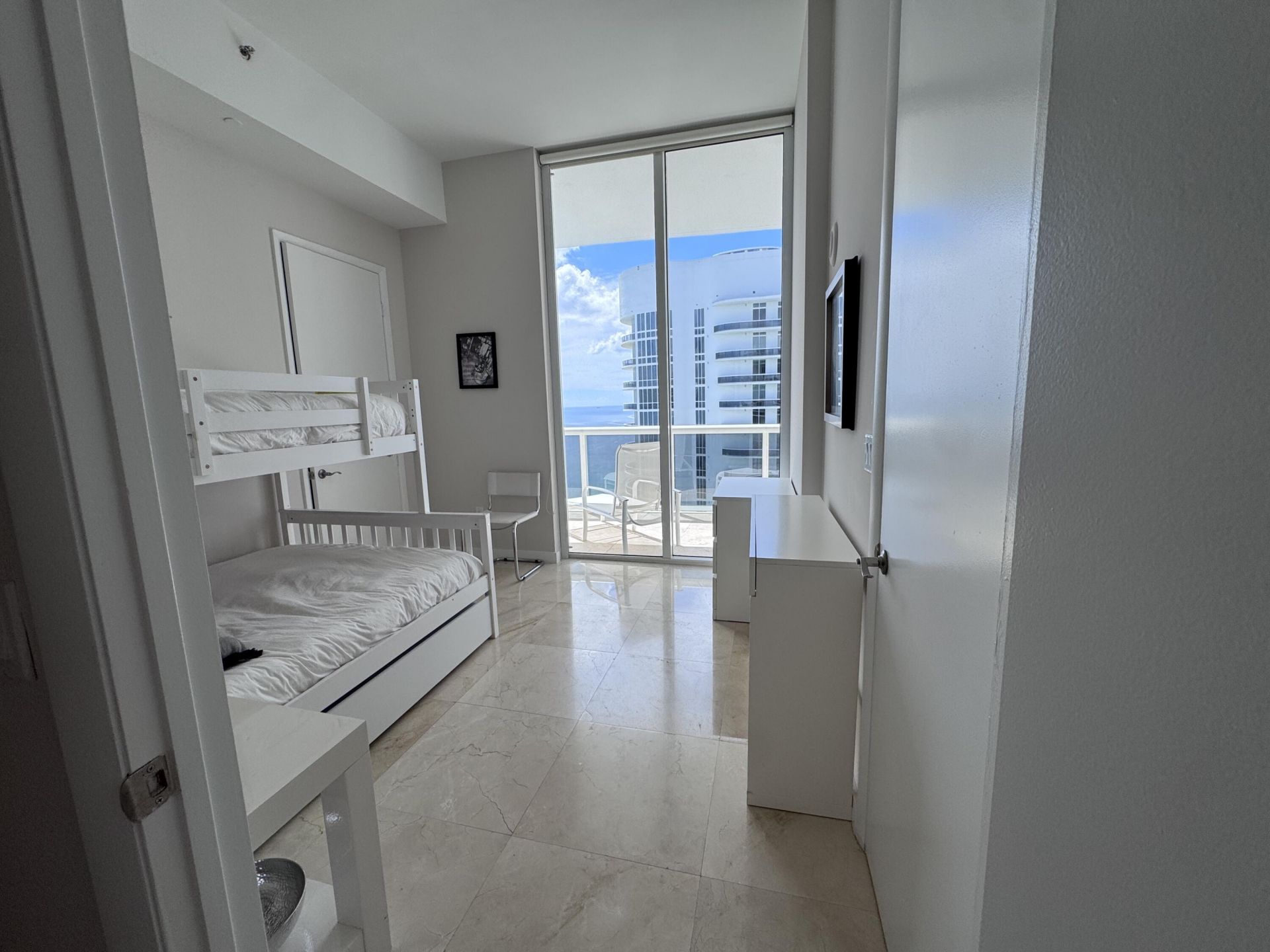 16001 Collins Avenue, Unit 4002, Sunny Isles Beach, FL 33160 Photo