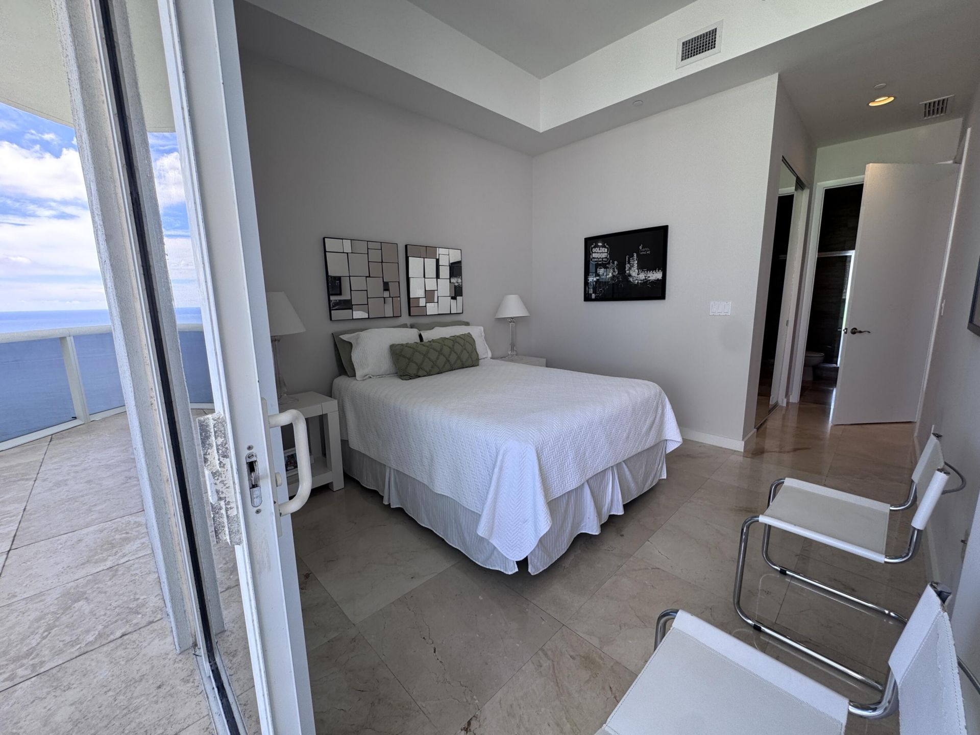 16001 Collins Avenue, Unit 4002, Sunny Isles Beach, FL 33160 Photo