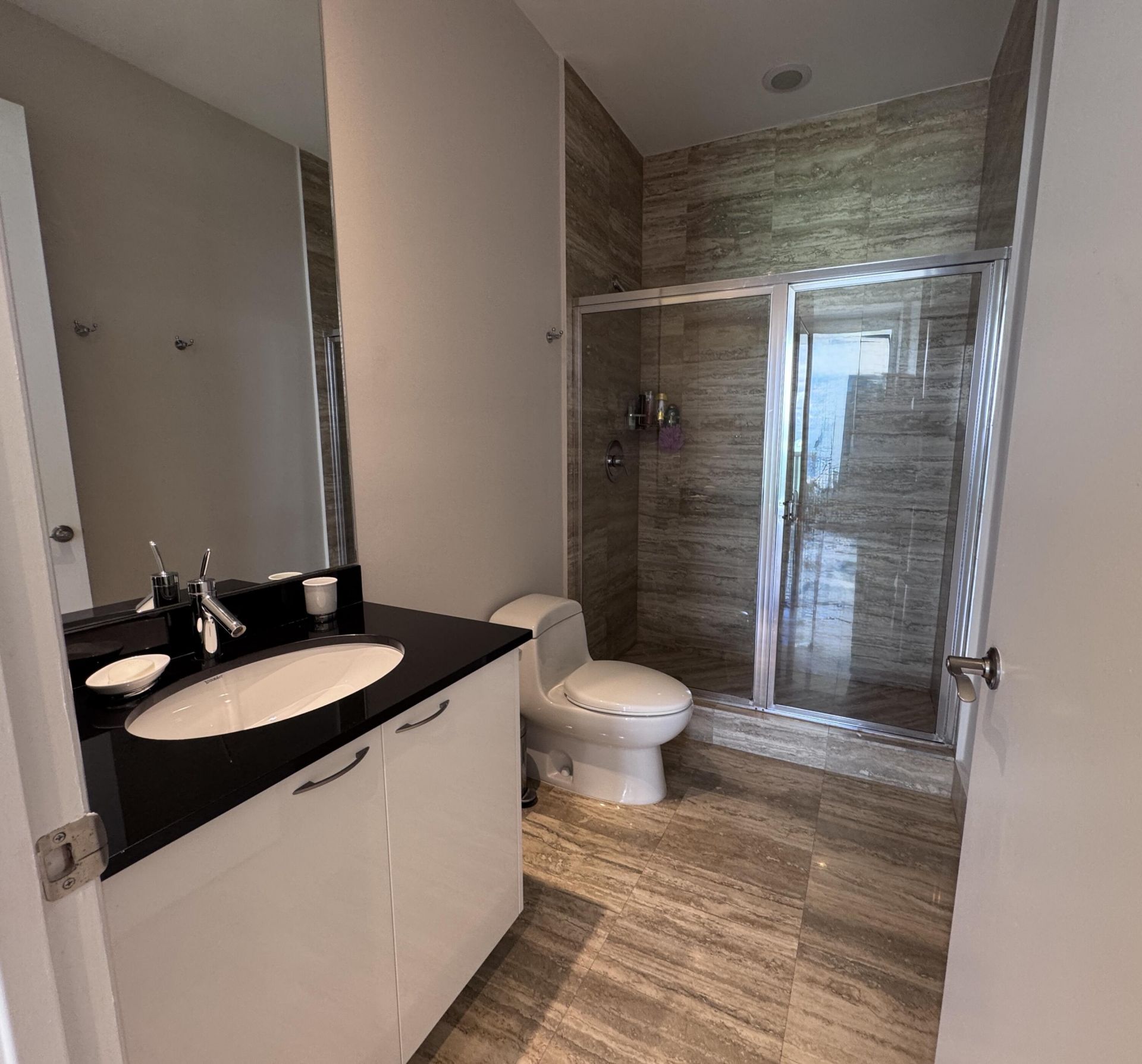 16001 Collins Avenue, Unit 4002, Sunny Isles Beach, FL 33160 Photo