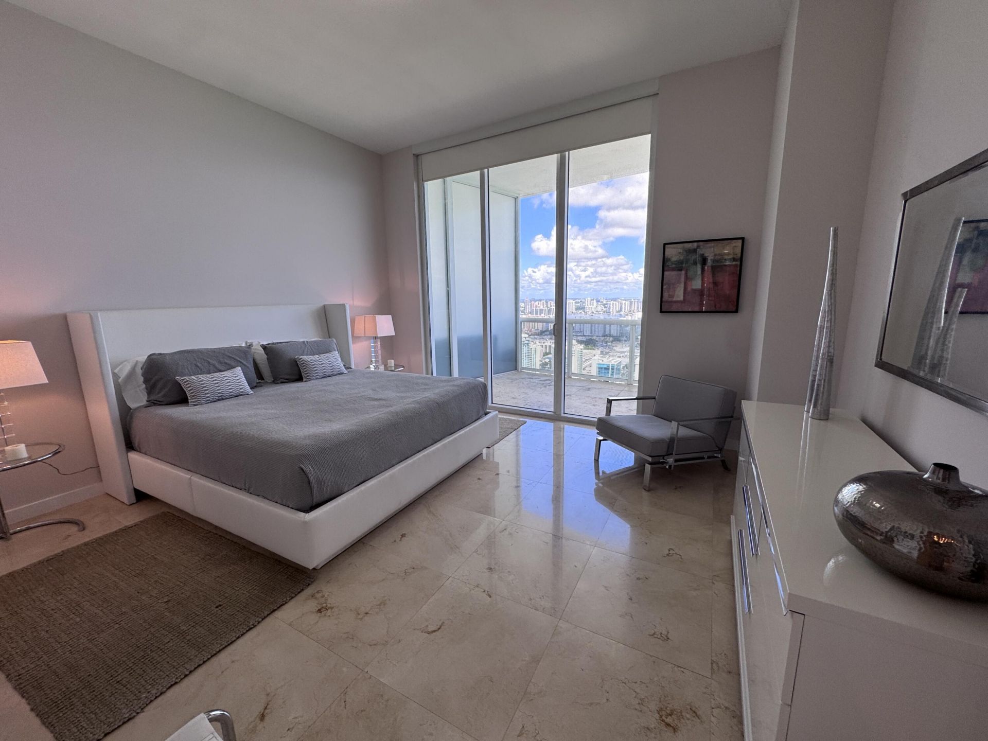 16001 Collins Avenue, Unit 4002, Sunny Isles Beach, FL 33160 Photo
