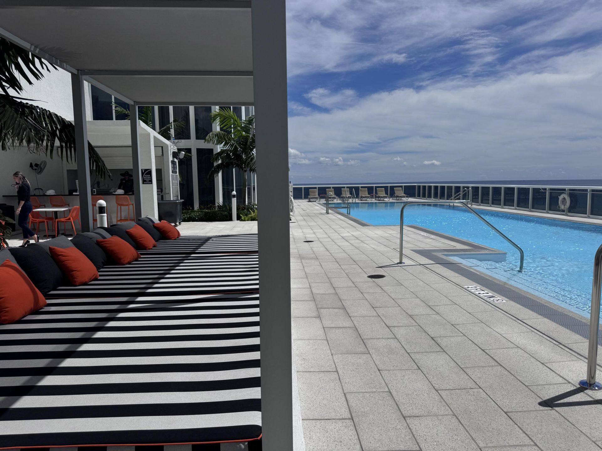 16001 Collins Avenue, Unit 4002, Sunny Isles Beach, FL 33160 Photo