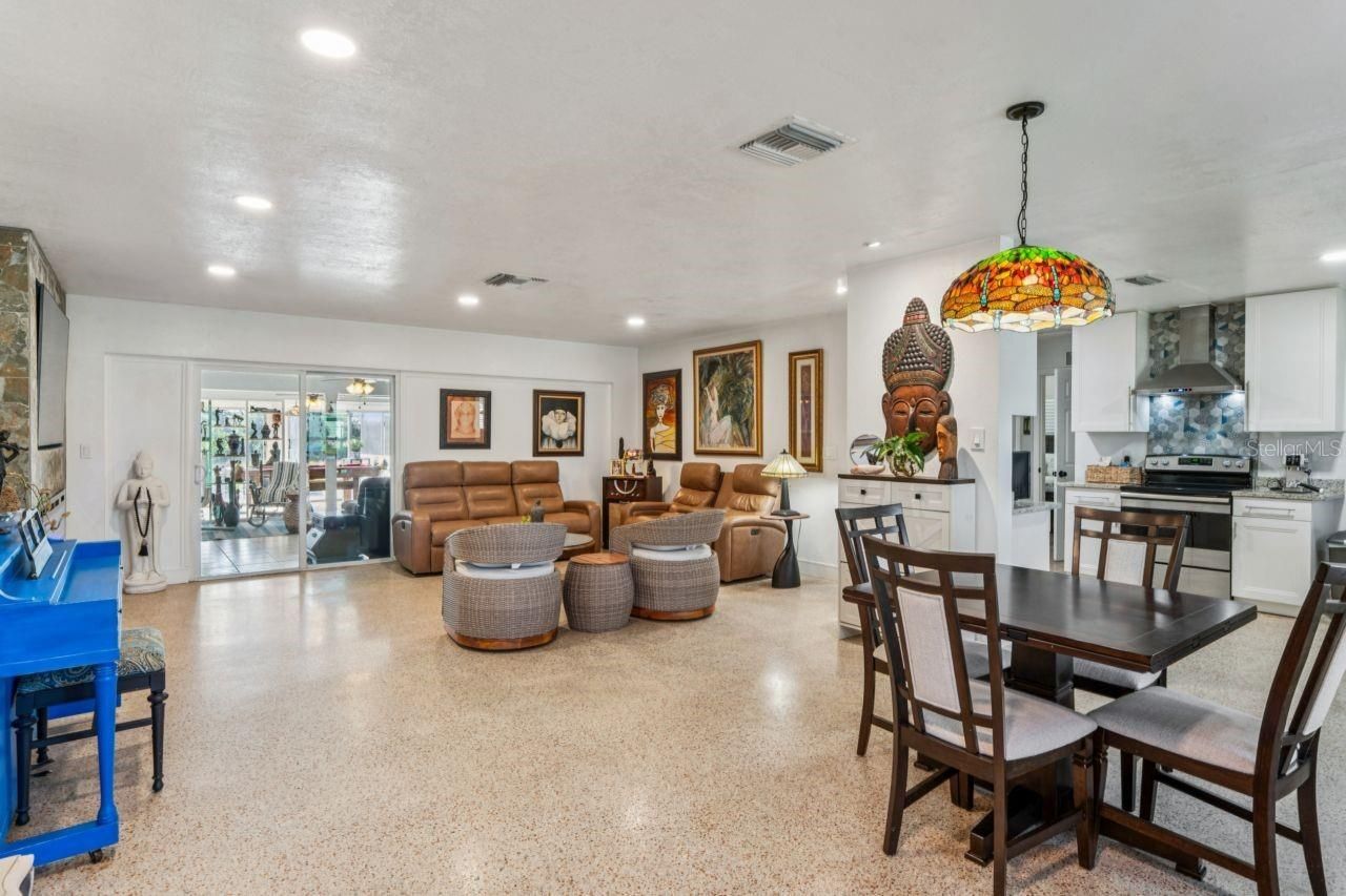1044 Savoy Court , Spring Hill, FL 34606 Photo