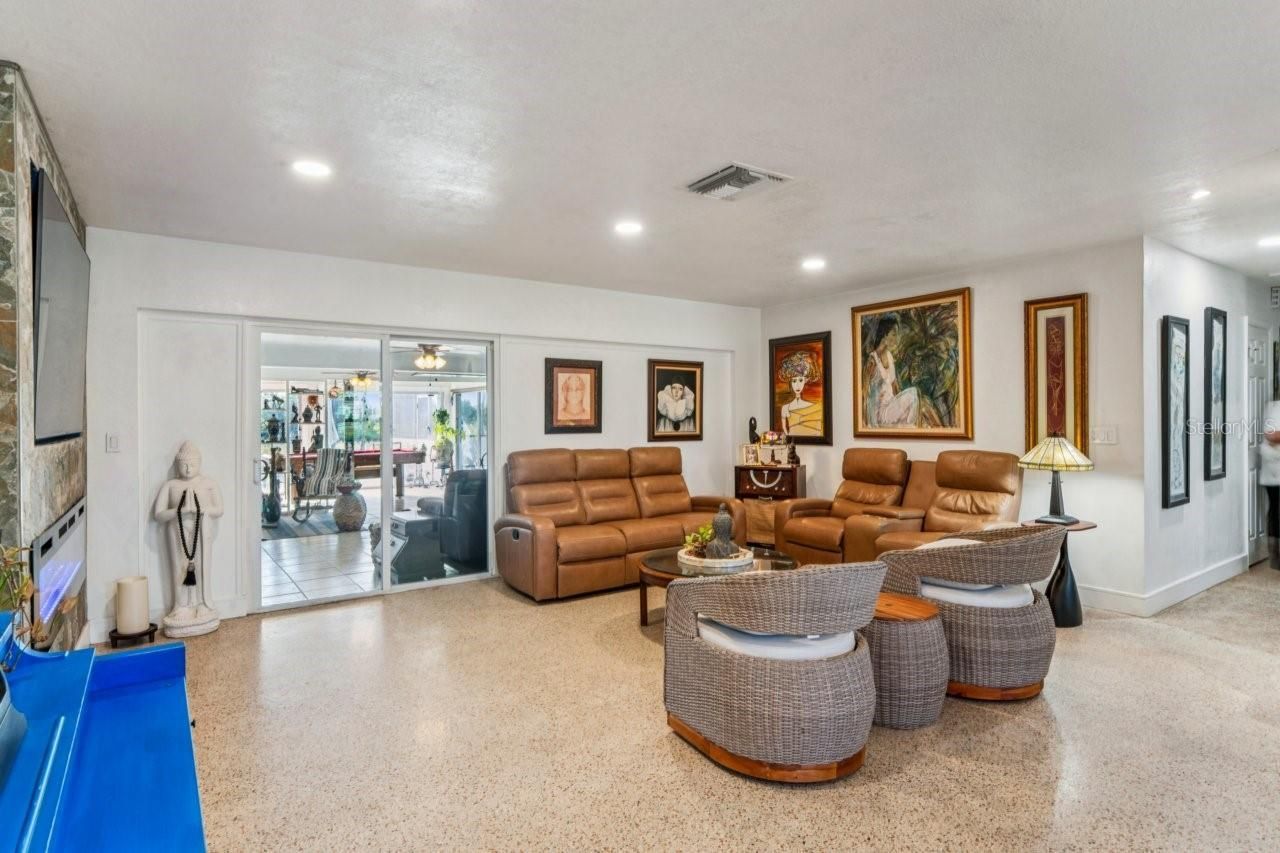 1044 Savoy Court , Spring Hill, FL 34606 Photo